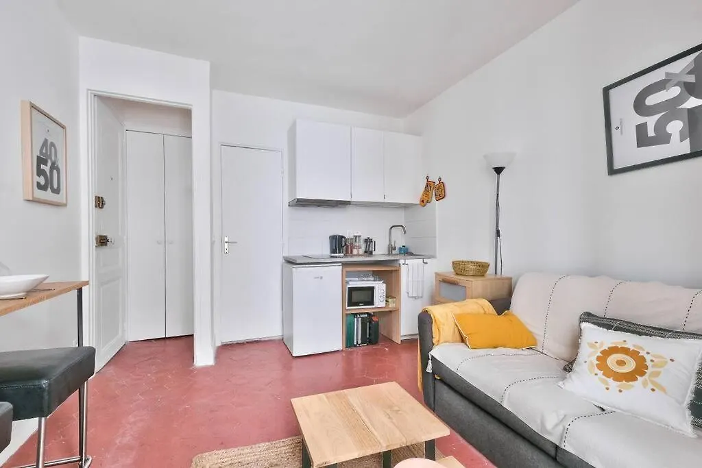 Wonderful Studio At Place De La Bastille Paris