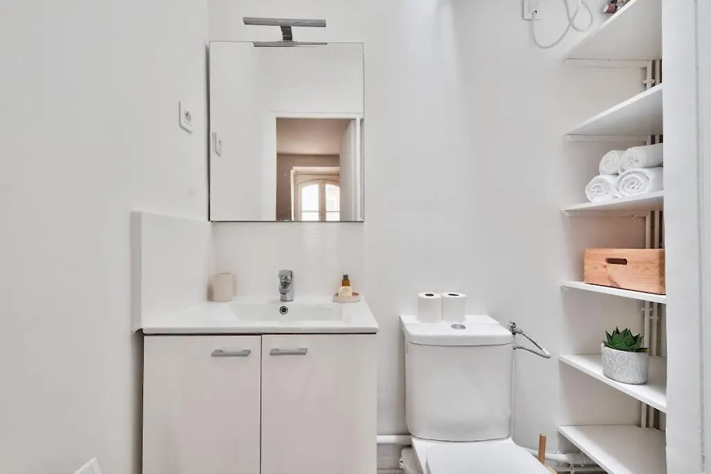 Apartment Wonderful Studio At Place De La Bastille Paris